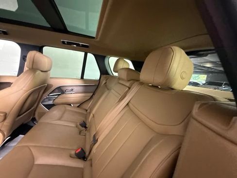 Used 2025 Land Rover Range Rover SE AWD/4WD image 28