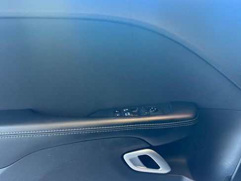 Used 2021 Dodge Challenger GT RWD image 12