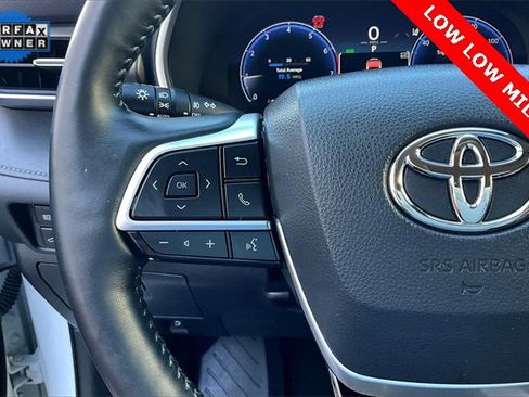 Used 2023 Toyota Highlander Limited image 18