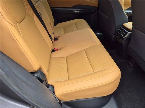 Used 2025 Lexus RX 350 Premium w/ Accessory Package (Z1) FWD image 17