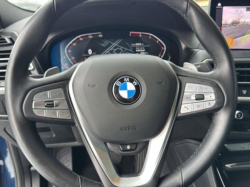 Certified 2023 BMW X4 xDrive30i w/ Premium Package image 17