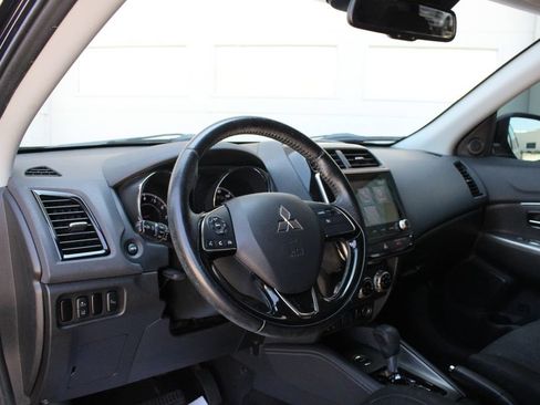 Used 2021 Mitsubishi Outlander Sport SE AWD/4WD image 2