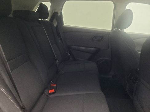 Used 2023 Nissan Rogue S AWD/4WD image 19