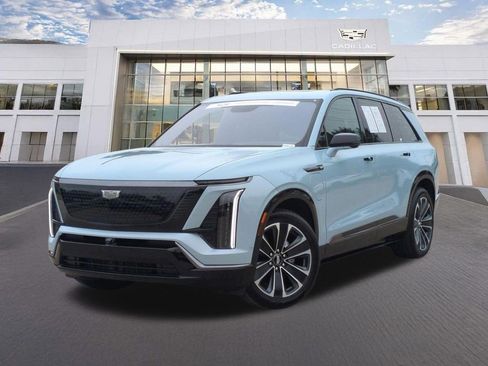 Certified 2026 Cadillac Vistiq Premium Luxury AWD/4WD image 1