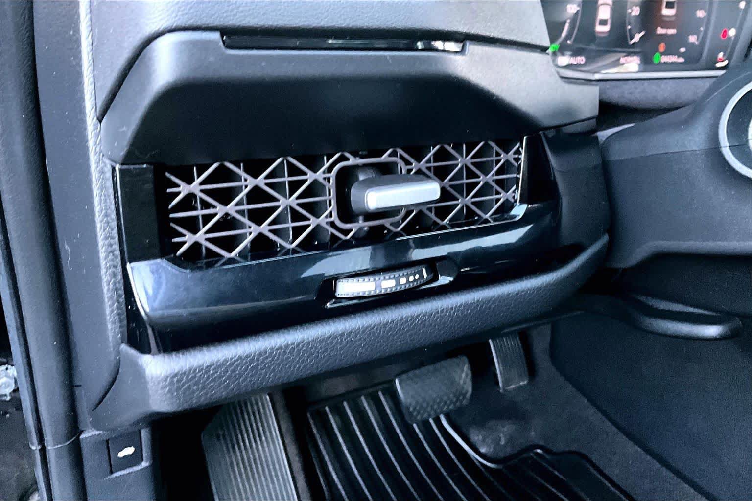 Used 2023 Honda Accord Touring image 32
