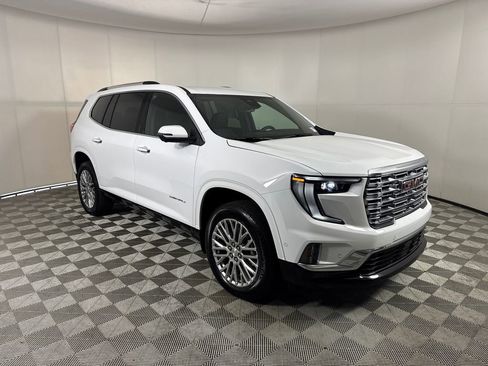 New 2026 GMC Acadia Denali w/ Super Cruise Package image 3