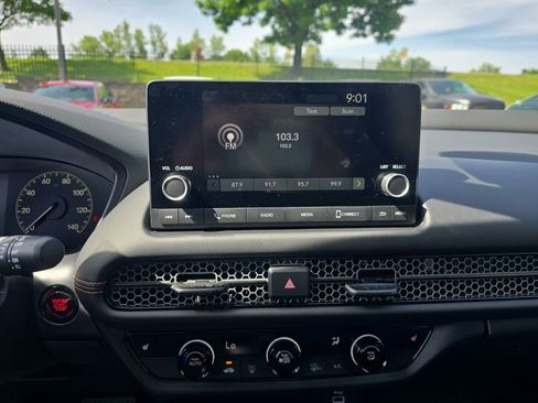 Certified 2024 Honda HR-V Sport image 9