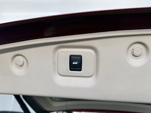 Used 2019 Nissan Pathfinder SL w/ Cargo Package image 59