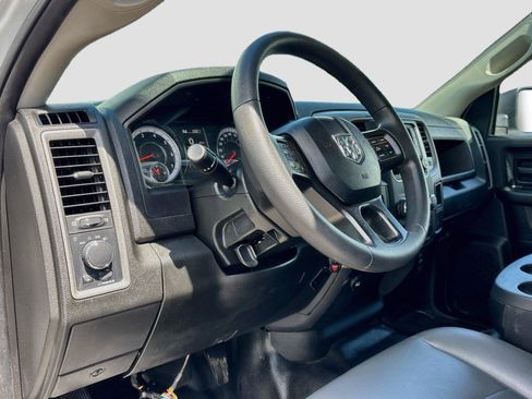 Used 2022 RAM 1500 Tradesman AWD/4WD image 9
