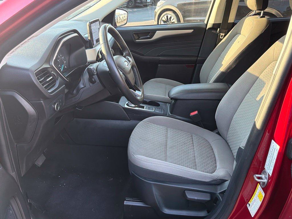 Used 2022 Ford Escape SE w/ Cold Weather Package AWD/4WD image 13