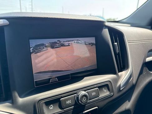 Used 2022 GMC Terrain SLE w/ Driver Convenience Package AWD/4WD image 19