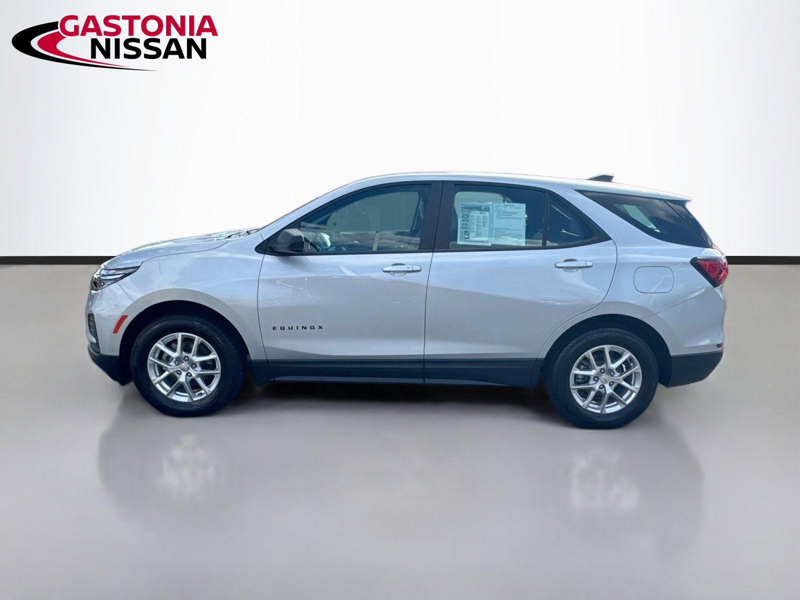 Used 2022 Chevrolet Equinox LS AWD/4WD image 5