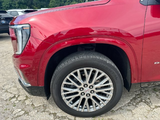 Used 2025 GMC Acadia Denali w/ LPO, Floor Liner Package FWD image 37