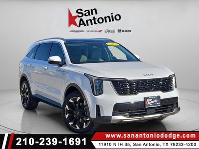 Used 2025 Kia Sorento EX w/ Panoramic Sunroof Package