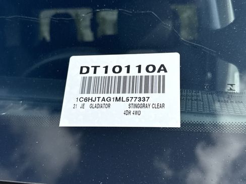 Used 2021 Jeep Gladiator Sport image 37