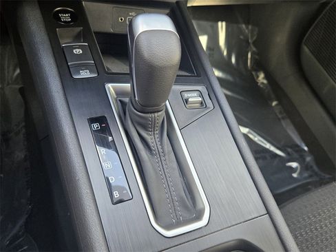 Used 2025 Nissan Kicks S image 19