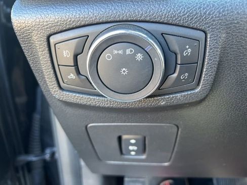 Used 2015 Ford F150 Lariat w/ Equipment Group 502A Luxury image 26