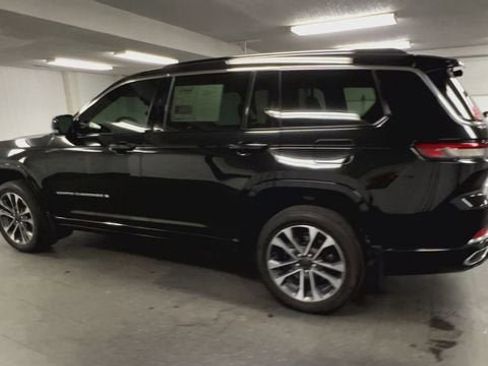 Used 2024 Jeep Grand Cherokee L Overland w/ Advanced Protech Group III AWD/4WD image 6