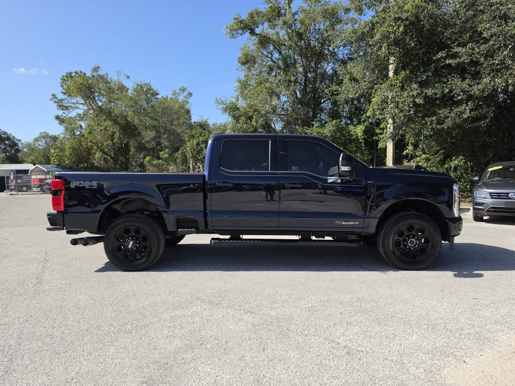 Used 2025 Ford F250 Lariat w/ Black Appearance Package AWD/4WD image 3