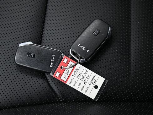 Used 2022 Kia EV6 Wind image 32