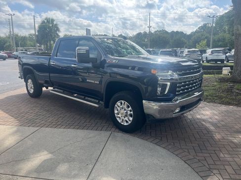 Used 2021 Chevrolet Silverado 3500 LTZ w/ LTZ Convenience Package AWD/4WD image 7