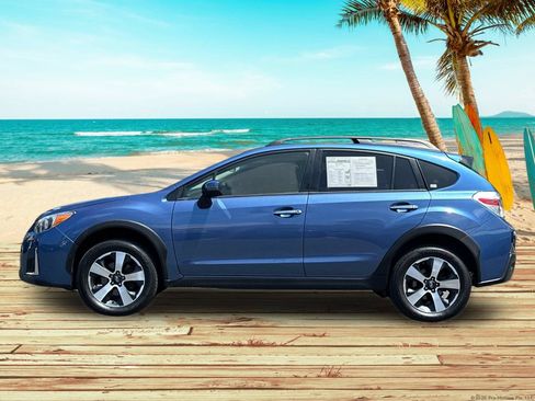 Used 2016 Subaru Crosstrek Touring AWD/4WD image 3