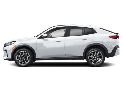 New 2026 BMW X2 xDrive28i w/ M Sport Package AWD/4WD image 3