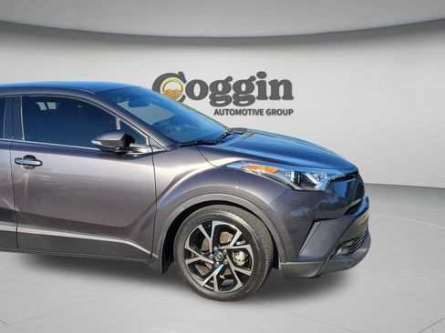 Used 2019 Toyota C-HR Limited FWD image 13