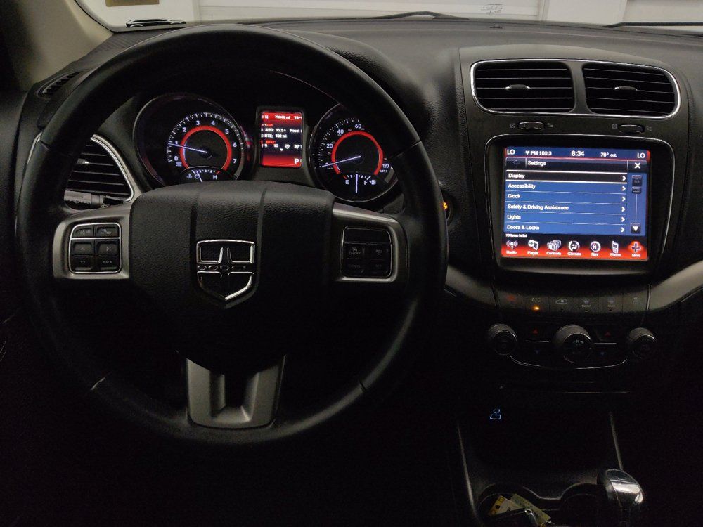 Used 2018 Dodge Journey Crossroad w/ Nav & Sun Group FWD image 22