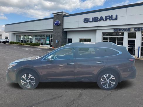 Used 2020 Subaru Outback Touring w/ Popular Package #2 AWD/4WD image 4