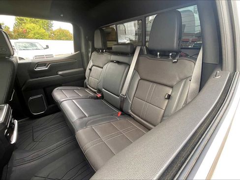 Used 2024 Chevrolet Silverado 1500 High Country w/ High Country Premium Package image 27