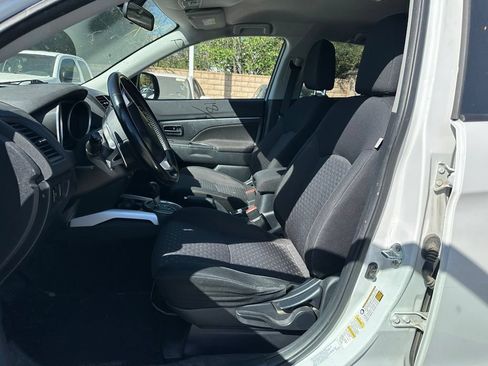 Used 2011 Mitsubishi Outlander Sport SE FWD image 10