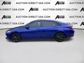 Used 2023 Hyundai Elantra SEL w/ Cargo Package video 3