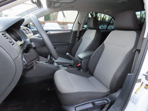 Used 2018 Volkswagen Jetta S w/ Cold Weather Package image 11