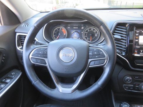 Used 2019 Jeep Cherokee Limited AWD/4WD image 14