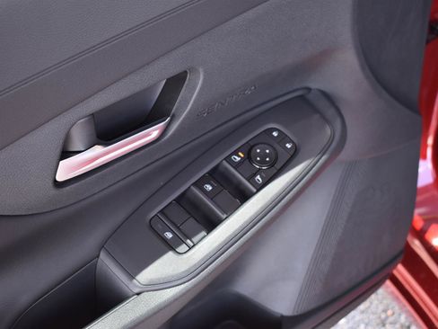 Used 2026 Nissan Sentra SV w/ SV Convenience Package FWD image 25