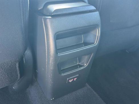 Used 2019 Nissan Sentra SV FWD image 24