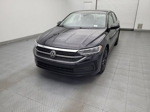 Used 2024 Volkswagen Jetta SE FWD image 15