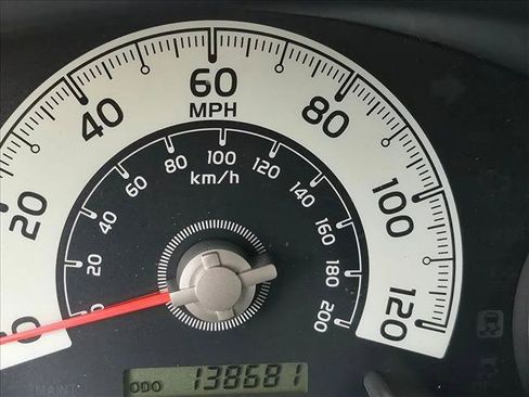 Used 2010 Toyota FJ Cruiser 2WD image 7