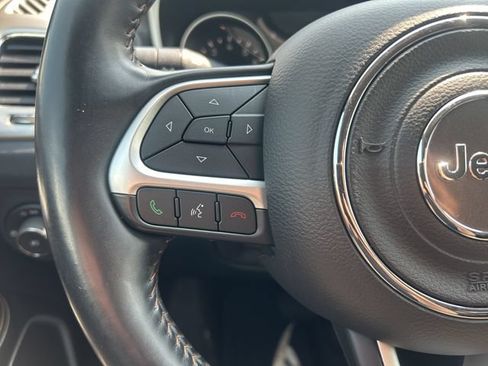 Used 2018 Jeep Compass Latitude w/ Popular Equipment Group AWD/4WD image 30