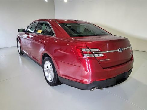 Used 2013 Ford Taurus SEL image 19