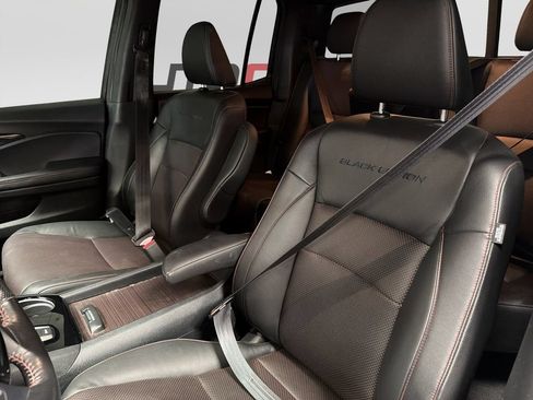 Used 2023 Honda Ridgeline Black Edition image 11