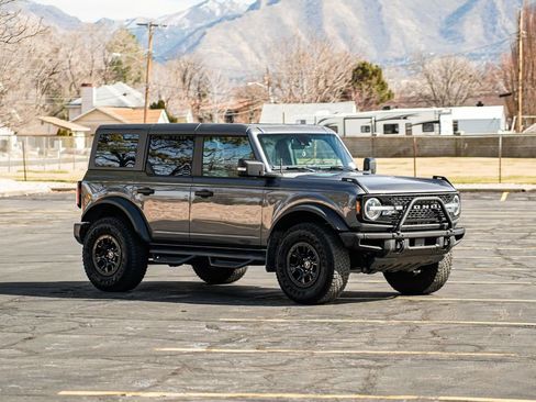 Used 2023 Ford Bronco Wildtrak image 3