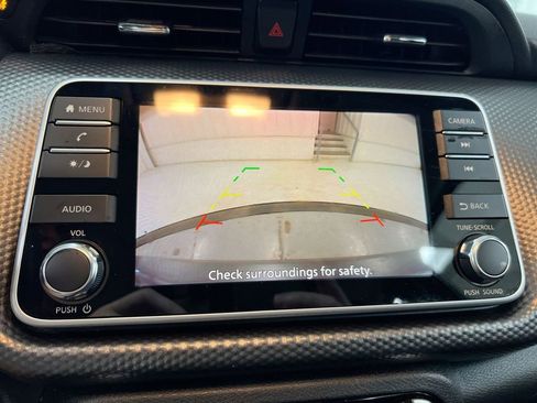 Used 2019 Nissan Kicks SV FWD image 15
