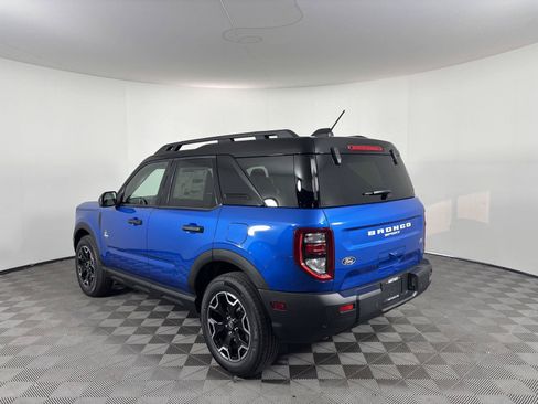 Used 2026 Ford Bronco Sport Outer Banks AWD/4WD image 3