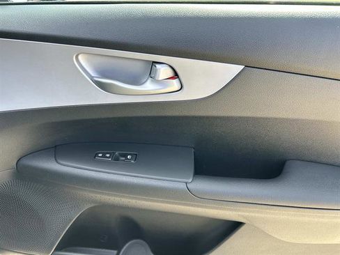 Used 2024 Kia Forte LXS image 20