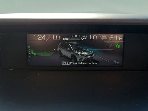 Used 2021 Subaru Forester Limited image 26