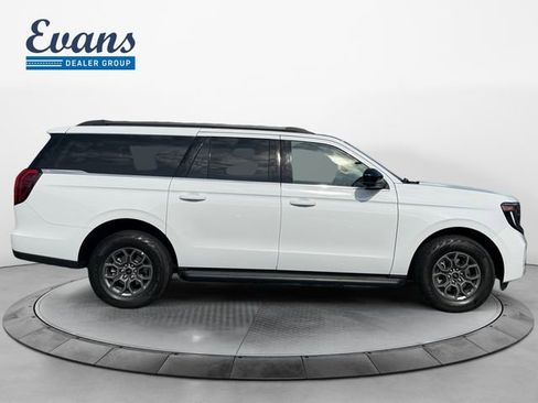 Used 2025 Ford Expedition Max Active image 9