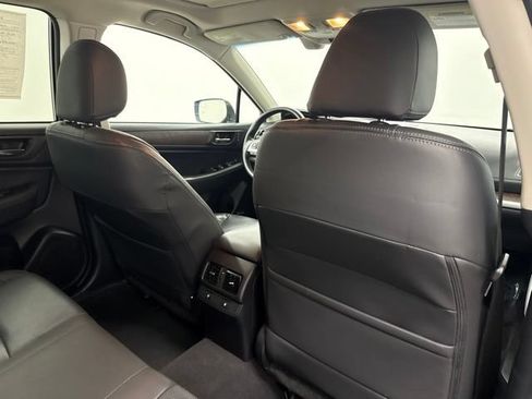 Used 2016 Subaru Outback 2.5i Limited AWD/4WD image 24