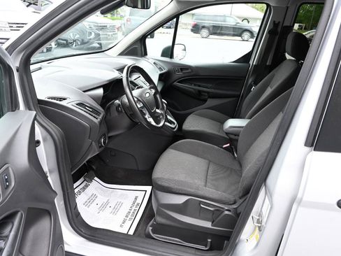 Used 2018 Ford Transit Connect XL FWD image 16